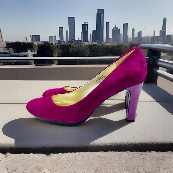 ANNE KLEIN FUSHIA SUEDE PUMP - Picture 14 of 14
